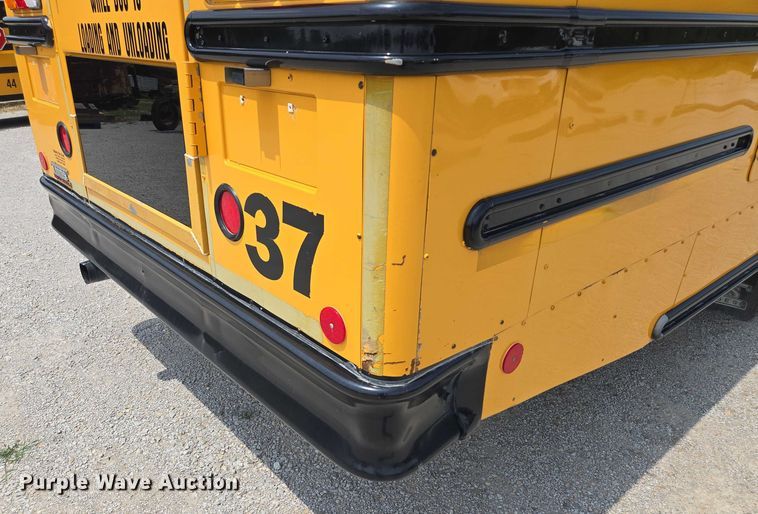 image for item EF1803 2007 Thomas Built B2 school bus
