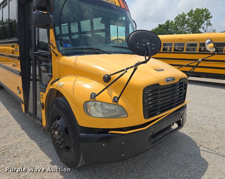 image for item EF1803 2007 Thomas Built B2 school bus