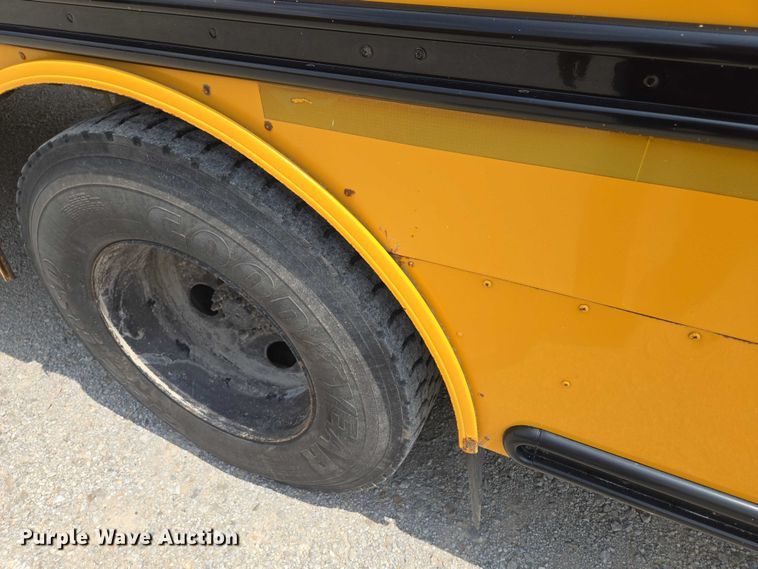 image for item EF1803 2007 Thomas Built B2 school bus