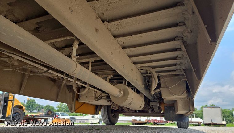 image for item EF1803 2007 Thomas Built B2 school bus