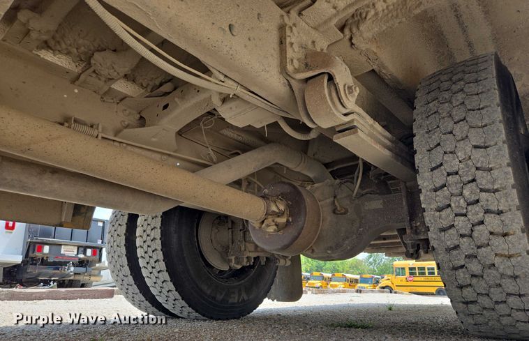 image for item EF1803 2007 Thomas Built B2 school bus