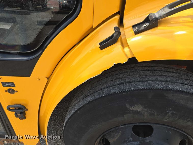 image for item EF1803 2007 Thomas Built B2 school bus