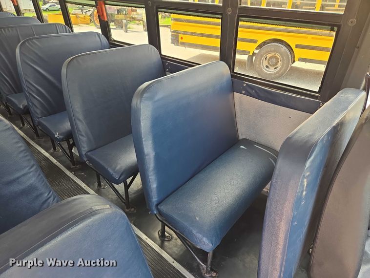 image for item EF1803 2007 Thomas Built B2 school bus