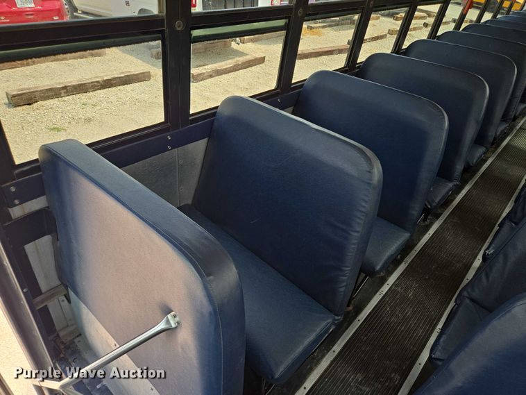 image for item EF1803 2007 Thomas Built B2 school bus