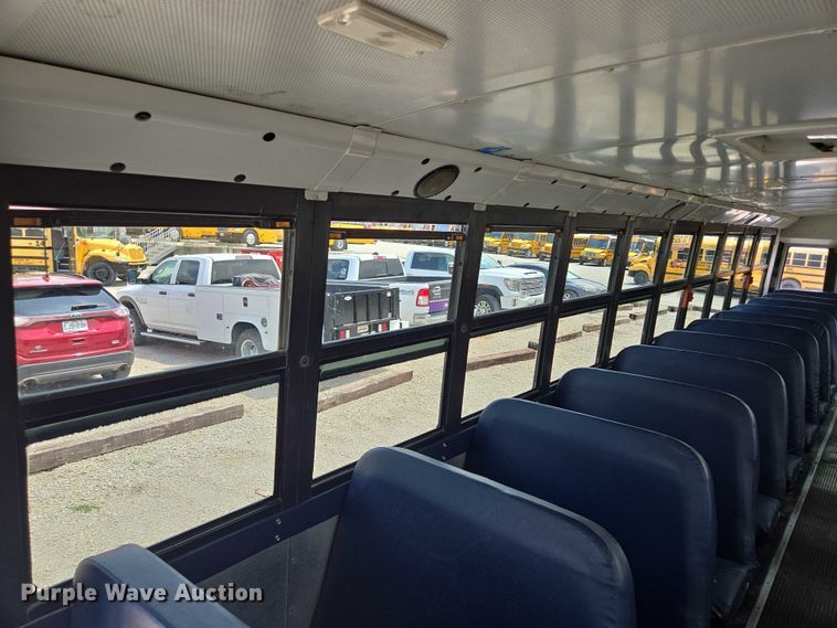 image for item EF1803 2007 Thomas Built B2 school bus