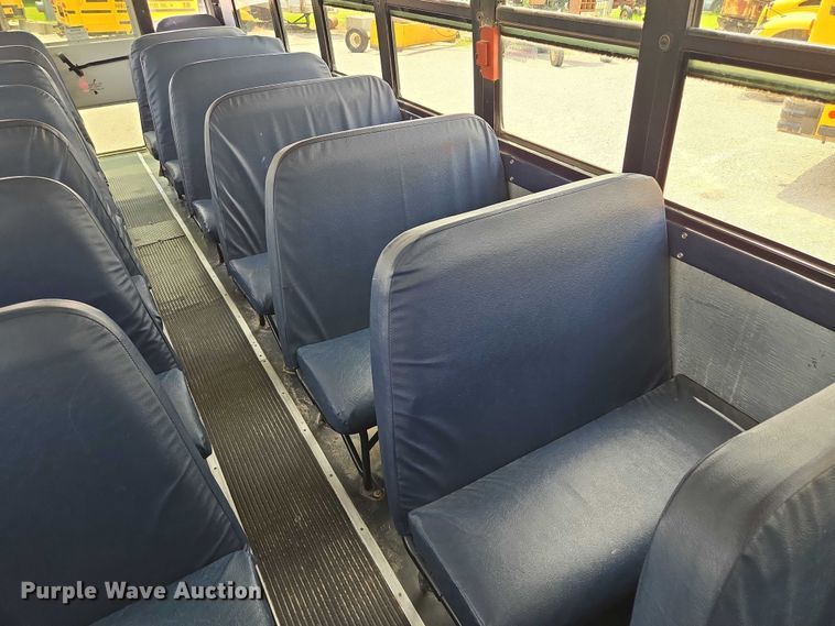 image for item EF1803 2007 Thomas Built B2 school bus