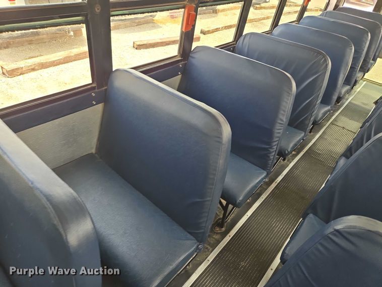 image for item EF1803 2007 Thomas Built B2 school bus