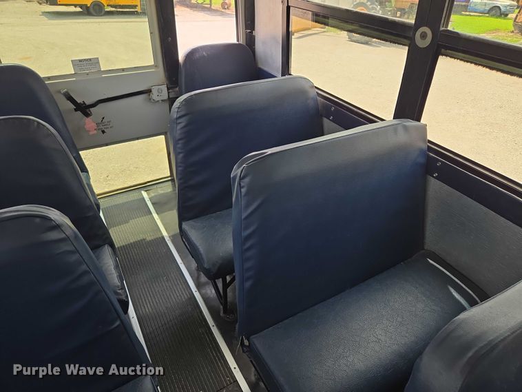 image for item EF1803 2007 Thomas Built B2 school bus