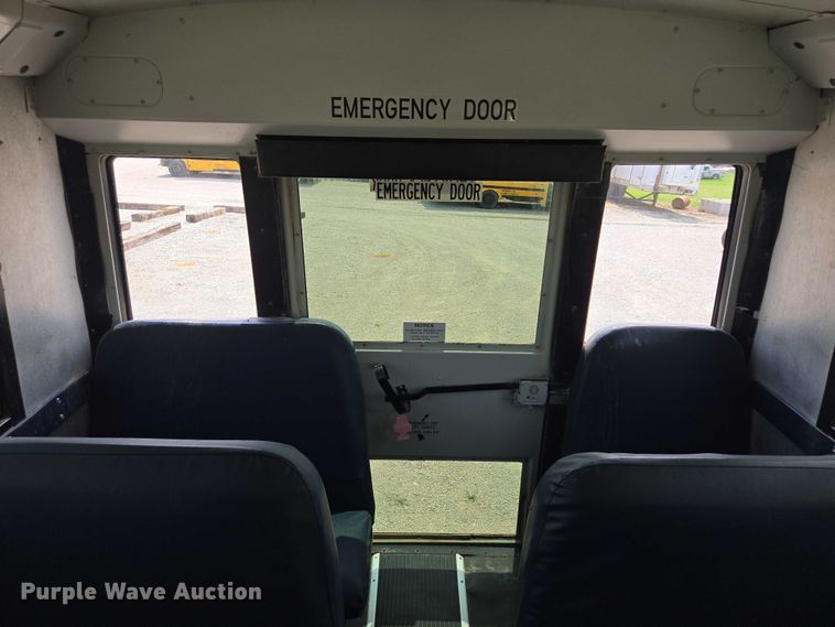 image for item EF1803 2007 Thomas Built B2 school bus