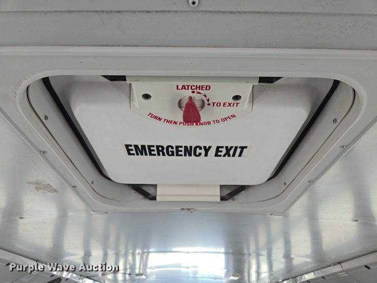 image for item EF1803 2007 Thomas Built B2 school bus