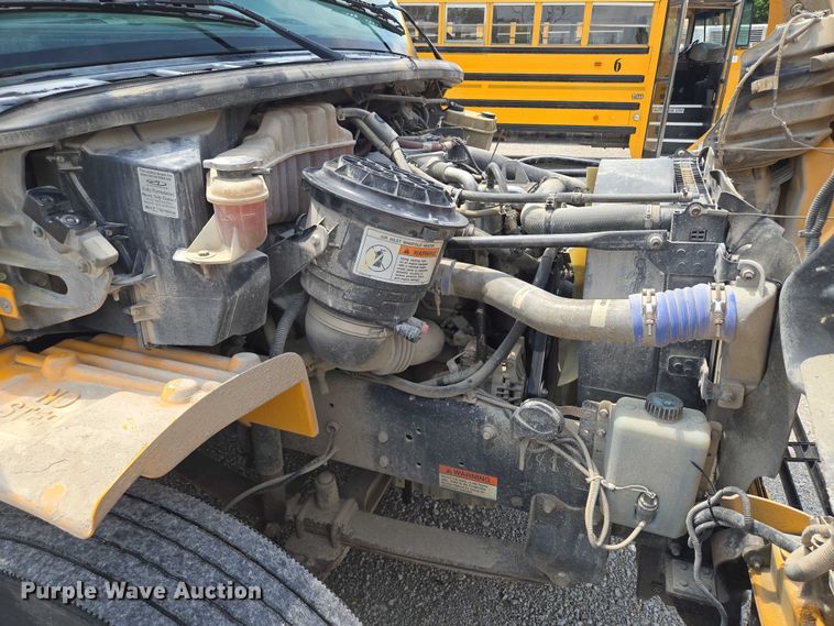 image for item EF1803 2007 Thomas Built B2 school bus