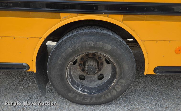 image for item EF1803 2007 Thomas Built B2 school bus