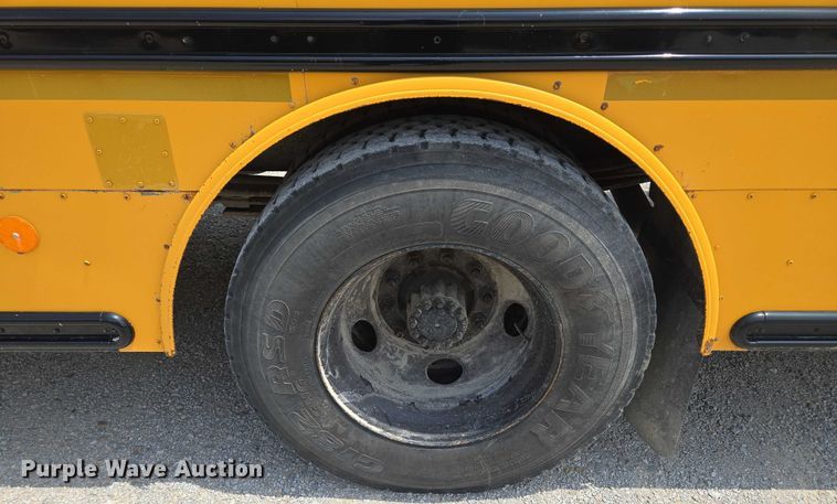 image for item EF1803 2007 Thomas Built B2 school bus