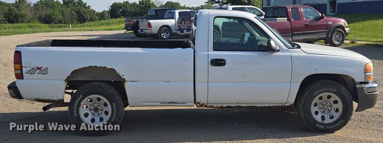 image for item EF1804 2007 GMC Sierra 1500 SL  pickup truck