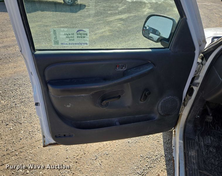 image for item EF1804 2007 GMC Sierra 1500 SL  pickup truck