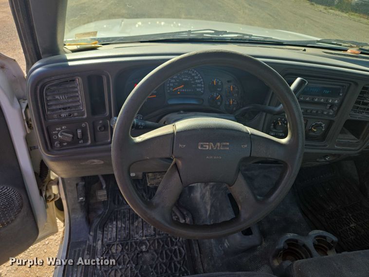 image for item EF1804 2007 GMC Sierra 1500 SL  pickup truck