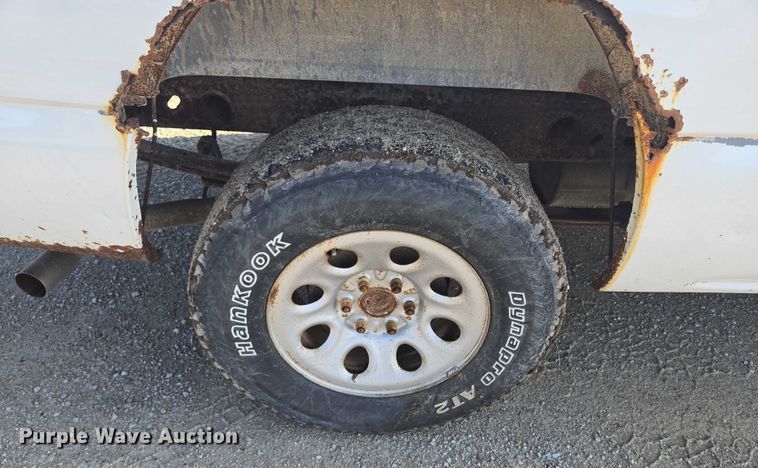 image for item EF1804 2007 GMC Sierra 1500 SL  pickup truck