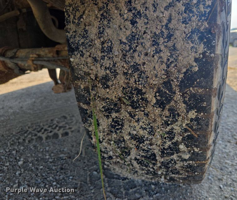 image for item EF1804 2007 GMC Sierra 1500 SL  pickup truck