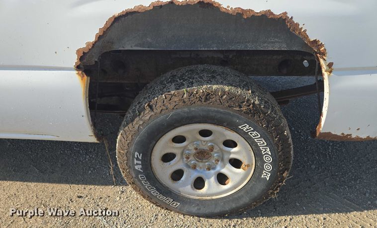 image for item EF1804 2007 GMC Sierra 1500 SL  pickup truck