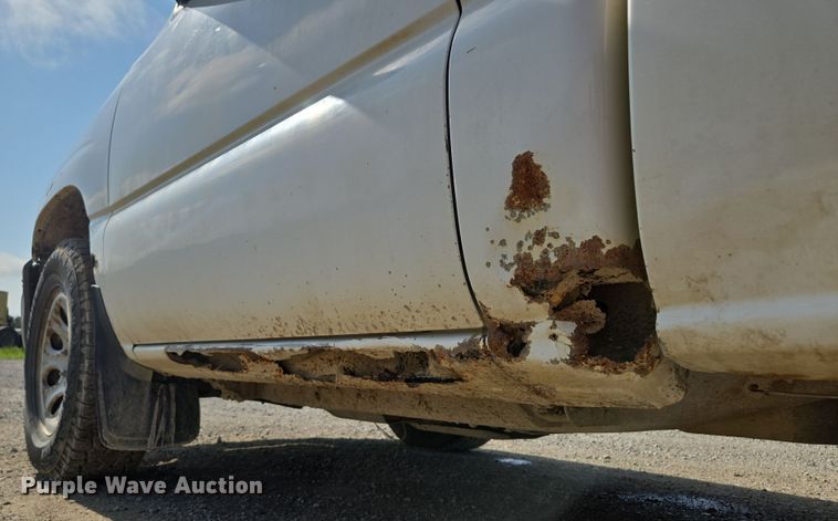 image for item EF1809 2006 GMC Sierra1500 SL  pickup truck