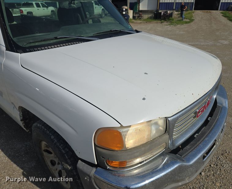 image for item EF1809 2006 GMC Sierra1500 SL  pickup truck