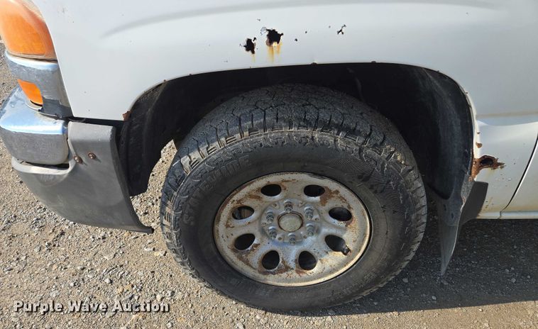 image for item EF1809 2006 GMC Sierra1500 SL  pickup truck