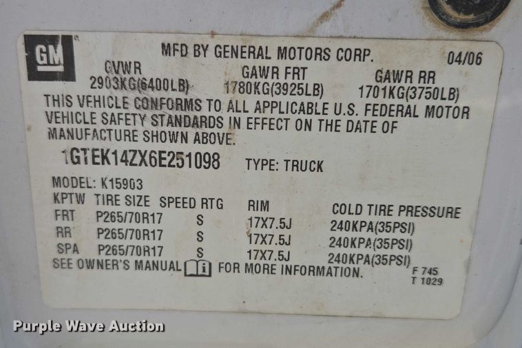 image for item EF1809 2006 GMC Sierra1500 SL  pickup truck