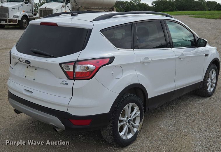 image for item EF1810 2018 Ford Escape SUV