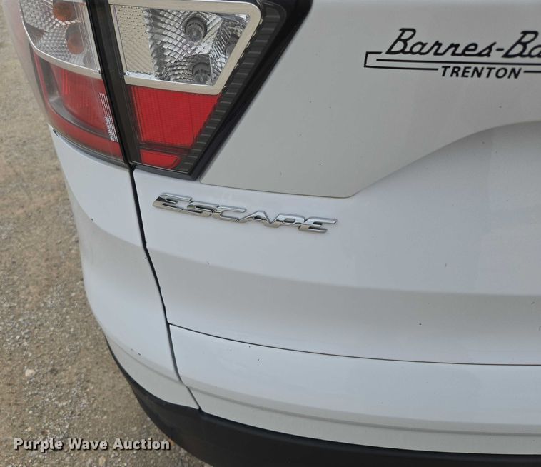 image for item EF1810 2018 Ford Escape SUV