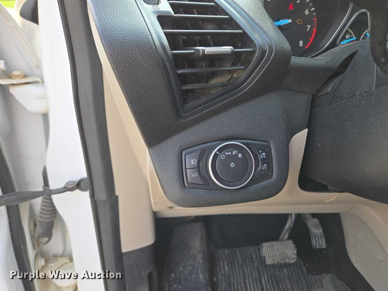 image for item EF1810 2018 Ford Escape SUV