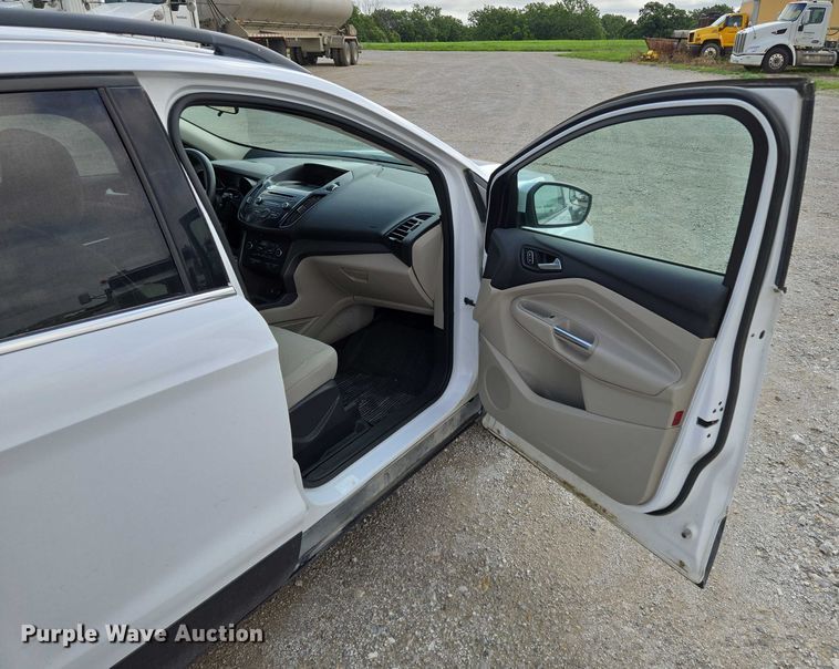 image for item EF1810 2018 Ford Escape SUV