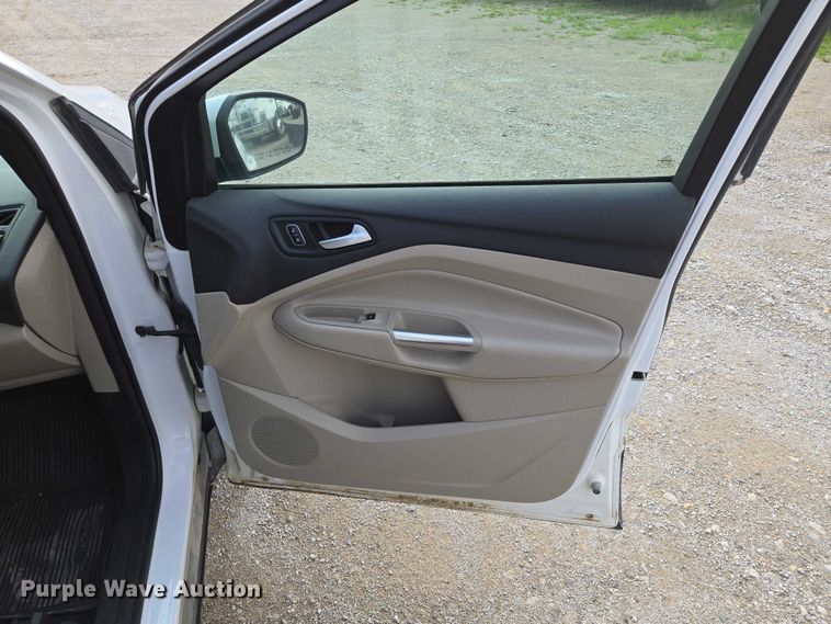 image for item EF1810 2018 Ford Escape SUV