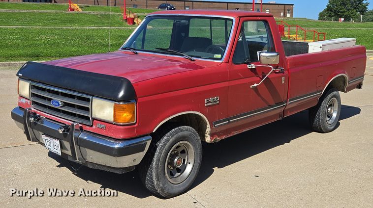 image for item EF1831 1990 Ford  F150 pickup truck