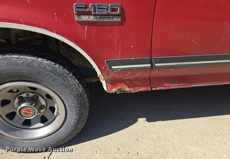 image for item EF1831 1990 Ford  F150 pickup truck