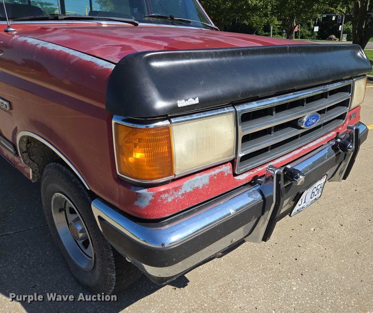 image for item EF1831 1990 Ford  F150 pickup truck