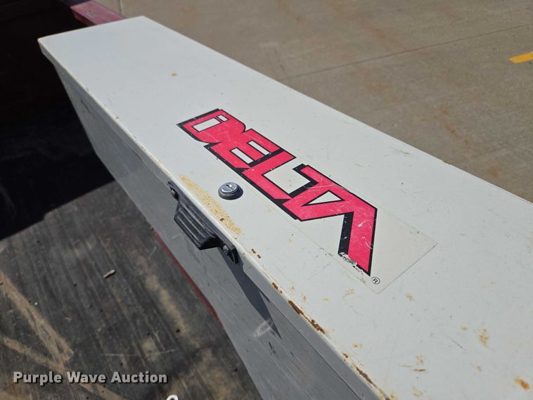 image for item EF1831 1990 Ford  F150 pickup truck