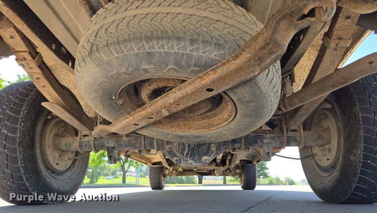 image for item EF1831 1990 Ford  F150 pickup truck