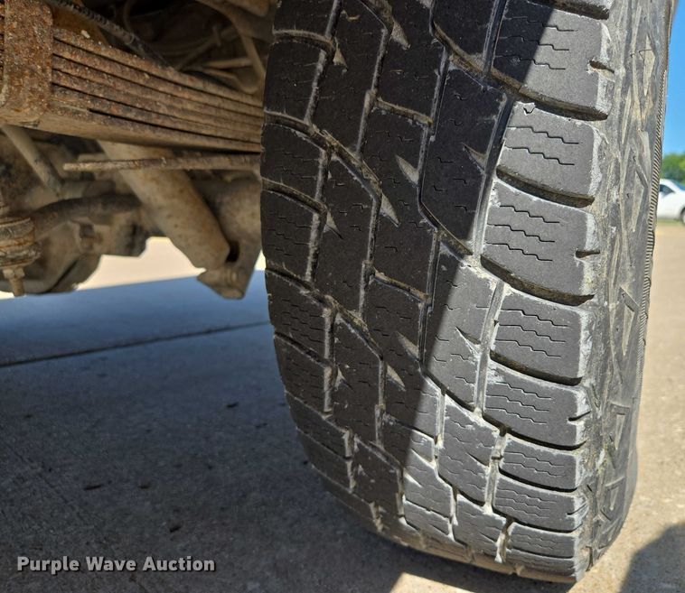 image for item EF1831 1990 Ford  F150 pickup truck