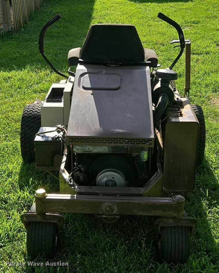 image for item EF1835 2003 Grasshopper 928D ZTR lawn mower