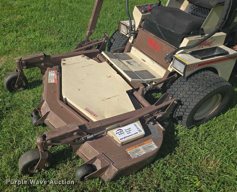 image for item EF1835 2003 Grasshopper 928D ZTR lawn mower