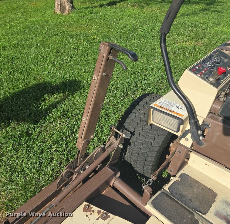 image for item EF1835 2003 Grasshopper 928D ZTR lawn mower