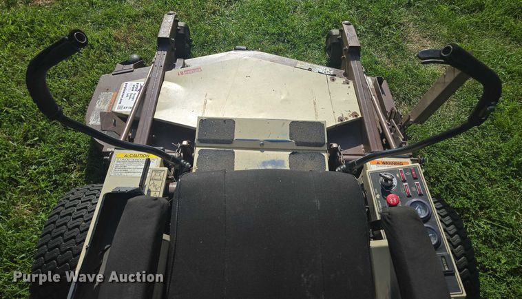 image for item EF1835 2003 Grasshopper 928D ZTR lawn mower