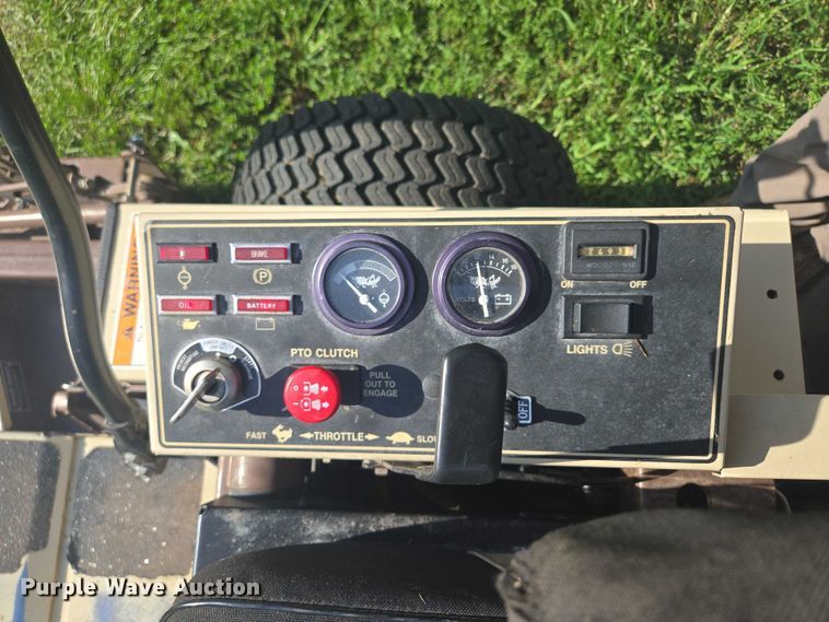 image for item EF1835 2003 Grasshopper 928D ZTR lawn mower