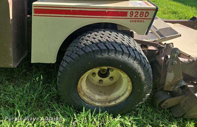 image for item EF1835 2003 Grasshopper 928D ZTR lawn mower