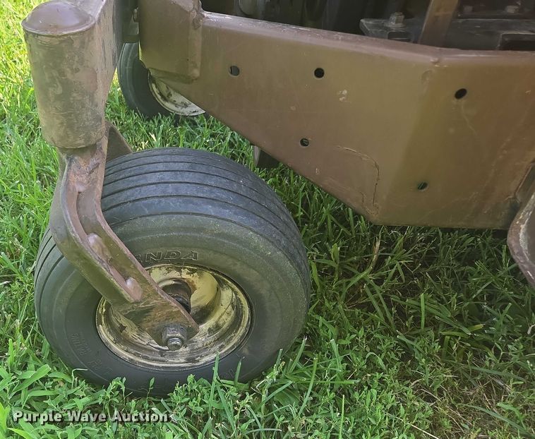 image for item EF1835 2003 Grasshopper 928D ZTR lawn mower