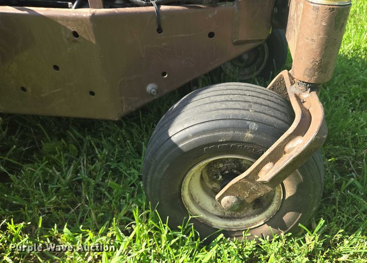 image for item EF1835 2003 Grasshopper 928D ZTR lawn mower