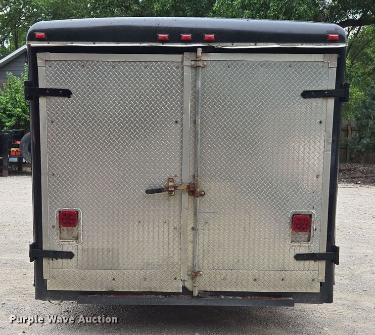 image for item EF1846 1993 Wells Cargo enclosed cargo trailer