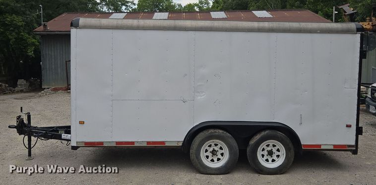image for item EF1846 1993 Wells Cargo enclosed cargo trailer