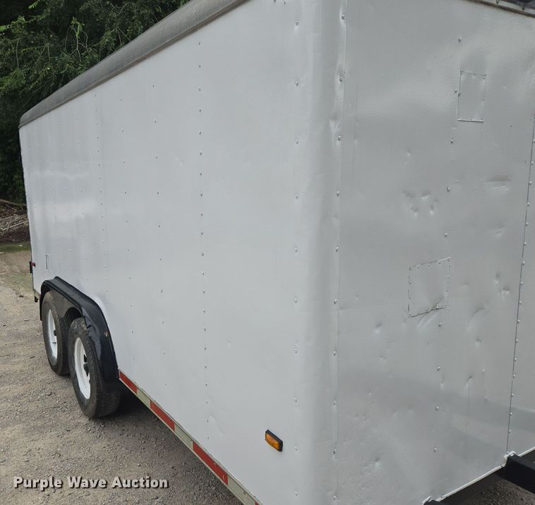 image for item EF1846 1993 Wells Cargo enclosed cargo trailer