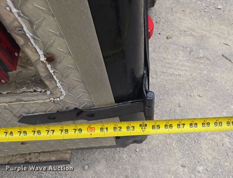 image for item EF1846 1993 Wells Cargo enclosed cargo trailer